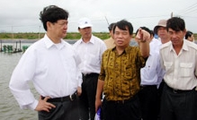 Premierminister Nguyen Tan Dung besucht eine Militäreinheit in Kien Giang